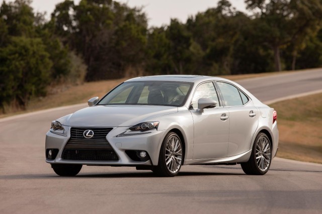 Lexus IS Sport Sedan  2014 3-Gen (4).jpg